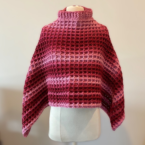 HANDMADE Crochet Vintage Boho Mock Neck Poncho - Picture 3 of 8